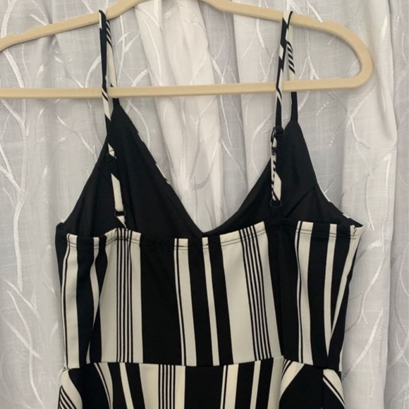 SOLD - VENUS Romper - Picture 3 of 5